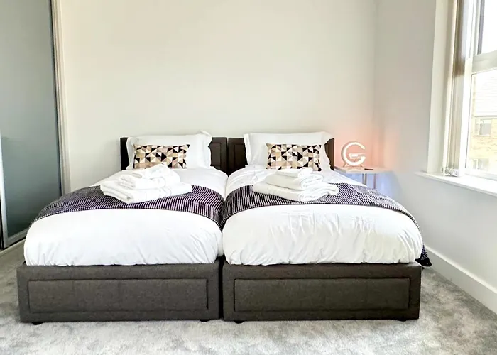 4 Hills Properties - Everest